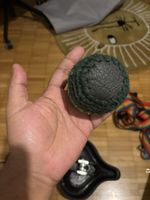 Handgemachter Häkelball / Stoffball – Grün & Schwarz