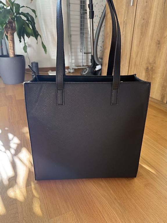 Valentino Taschen für Damen: Valentino Shopping Bag – Neu (gemäss Beschreibung) aus Basel von Lacur4 1