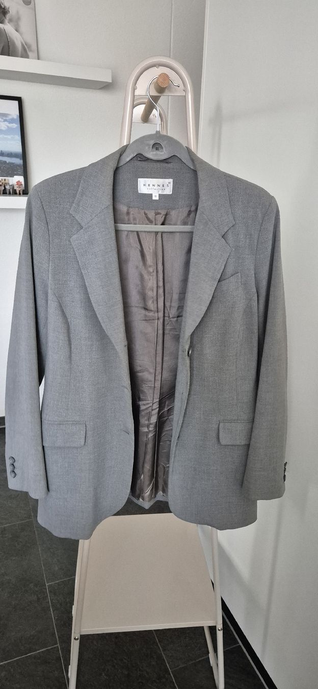 H&M Anzüge: Sakko Hennes Collection Grau Groesse 40 – Gebraucht aus Schwerzenbach von Jamacy 2
