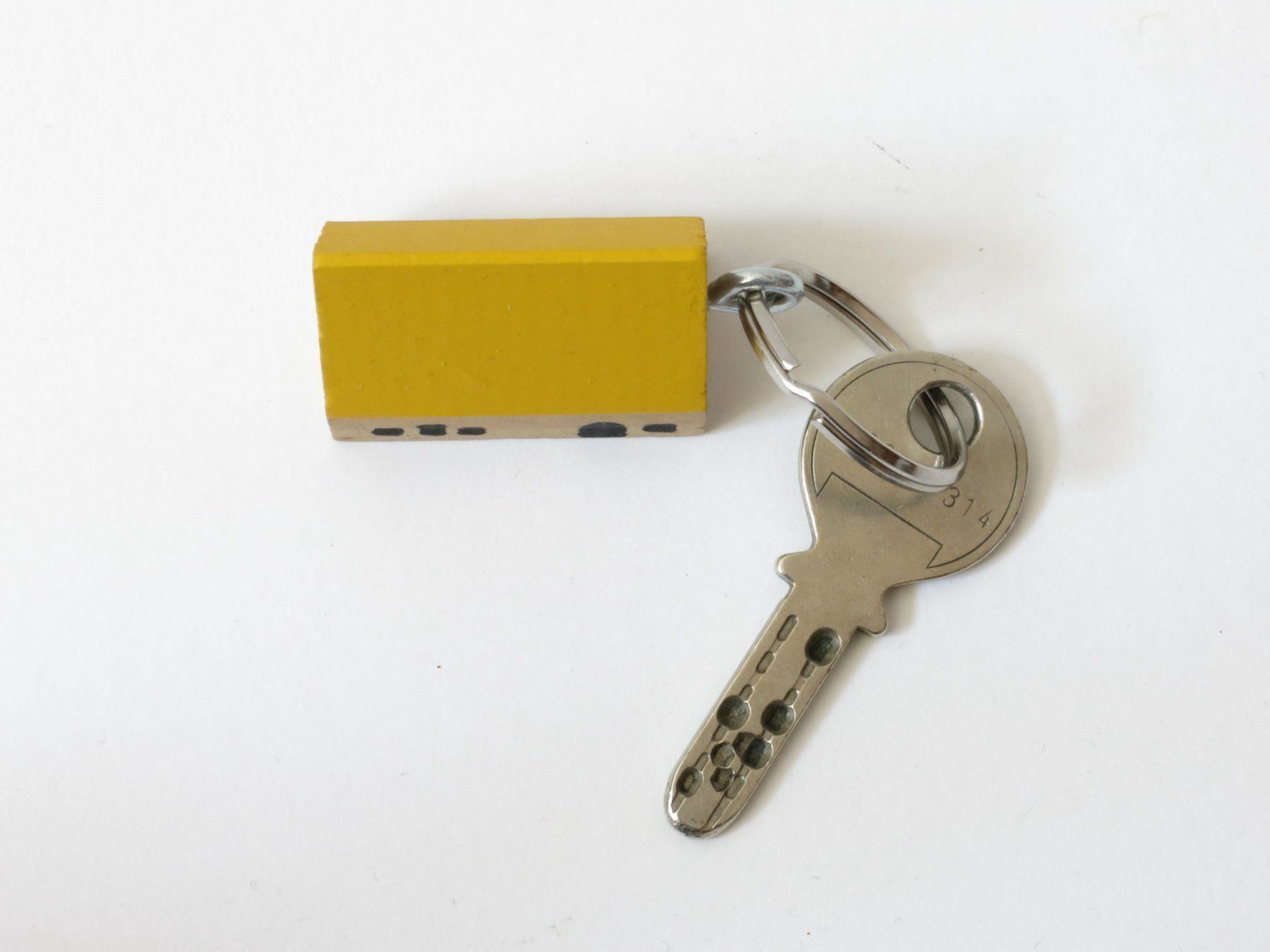 Portachiavi: Porte-clé maison en bois – Usato da Neuchâtel venduto da heloisa 4