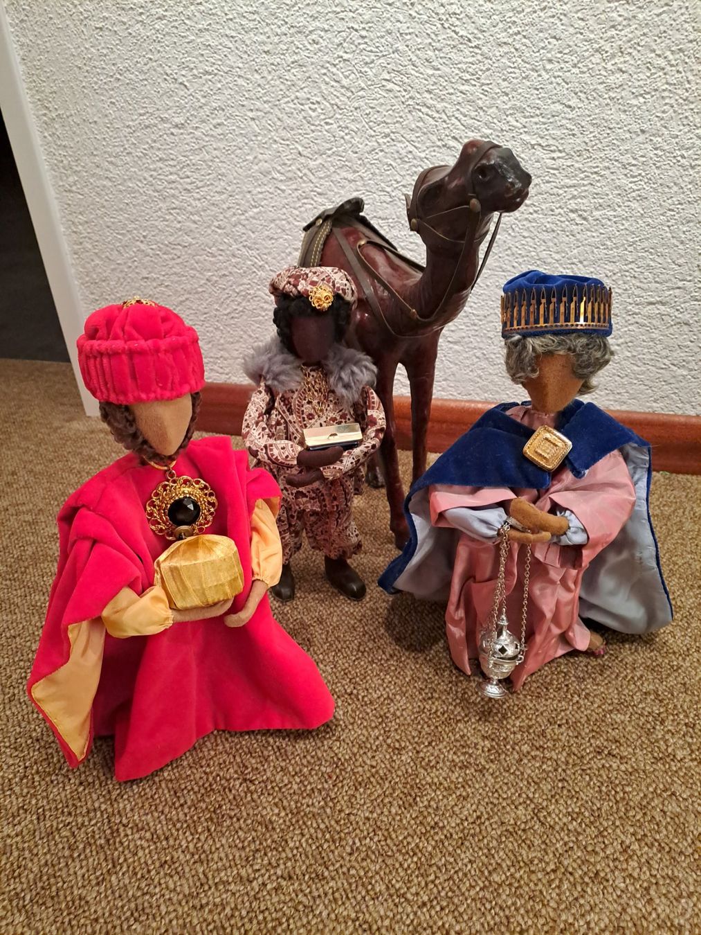 Tutte le decorazioni: Wunderschöne Schwarzenberger Krippenfiguren, 13-tlg. – Usato da Wängi venduto da Raettli10 3