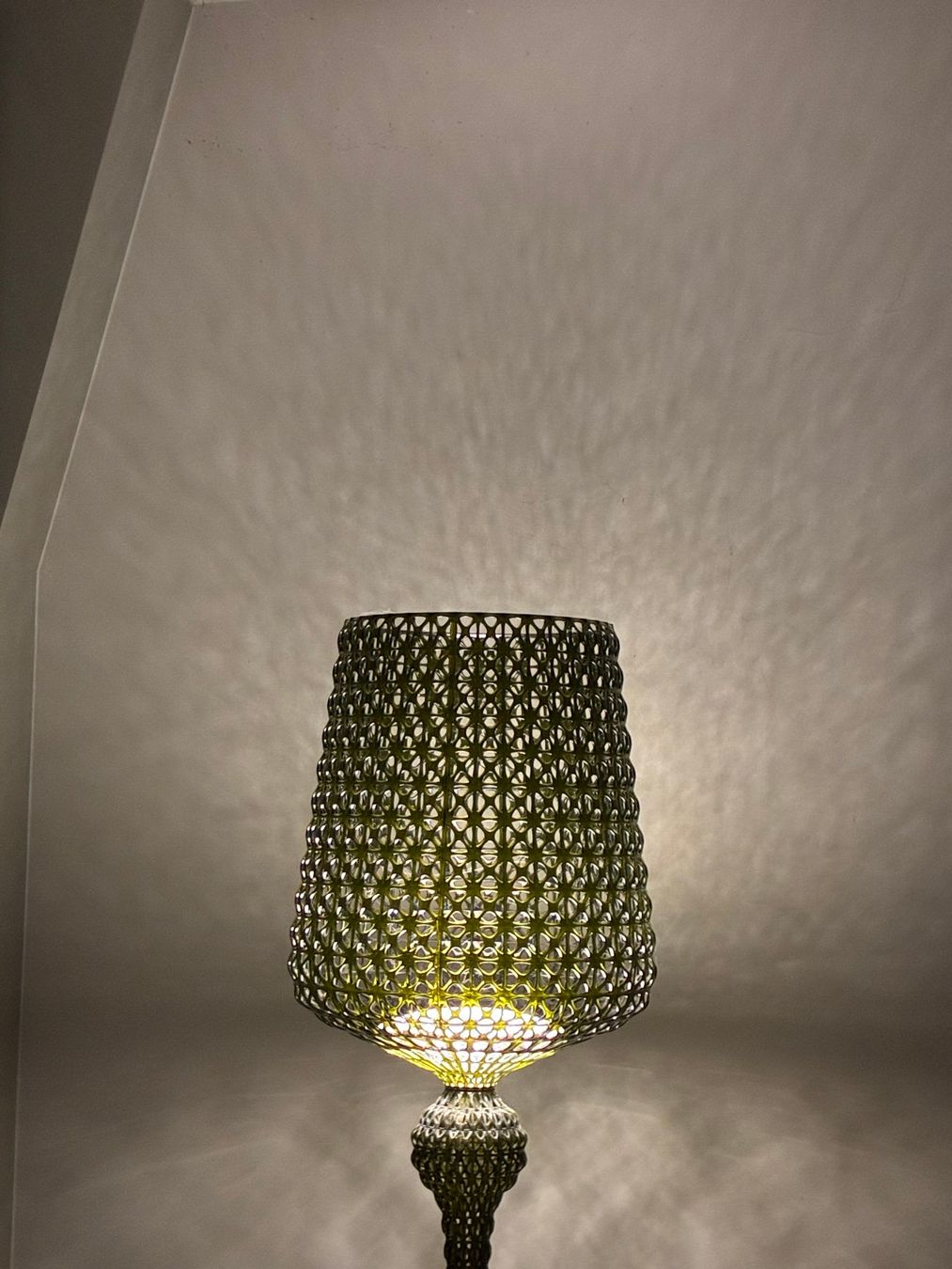 Kartell Lampade: Kabuki floorlamp, Kartell – Usato da Zürich venduto da DrODrMo 1