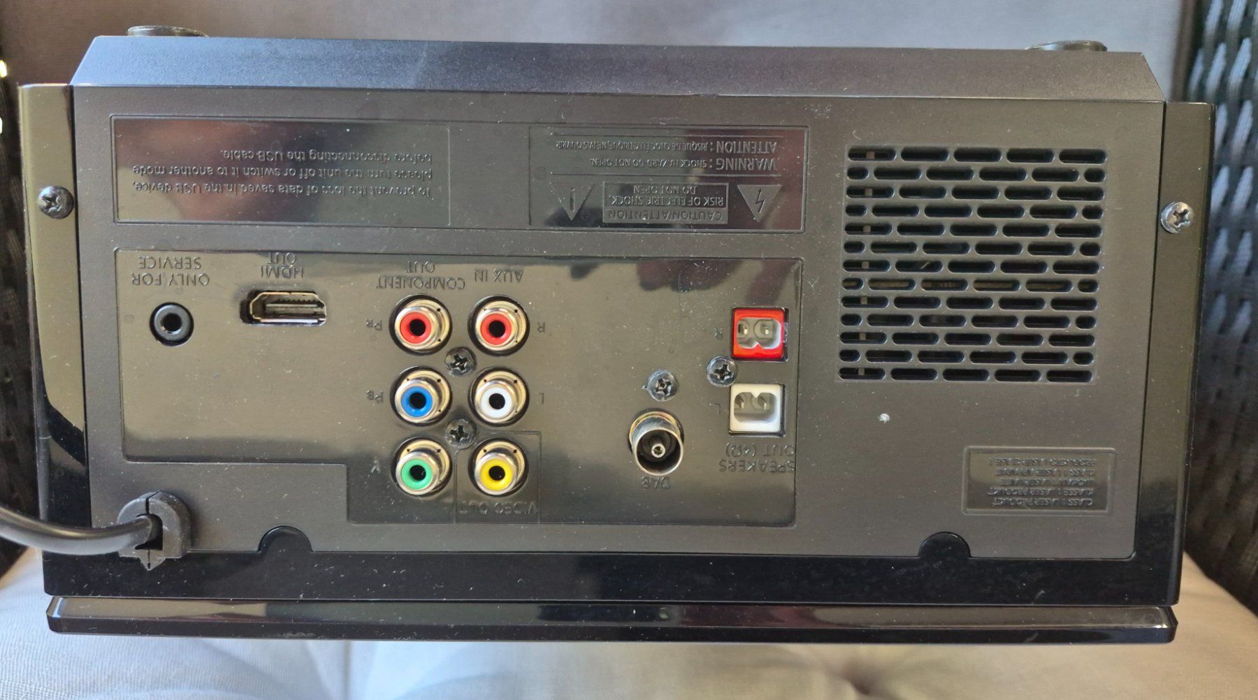 Samsung Multimediaplayer & Streamer: Samsung Stereoanlage MM E4600 mit 2 Boxen – Gebraucht aus Kilchberg ZH von F27081987 5