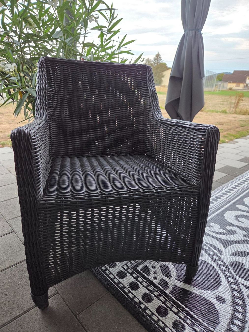 Set de table et chaises: Gartentisch mit Stühlen – D'occasion à Hettiswil b. Hindelbank par Certec 3