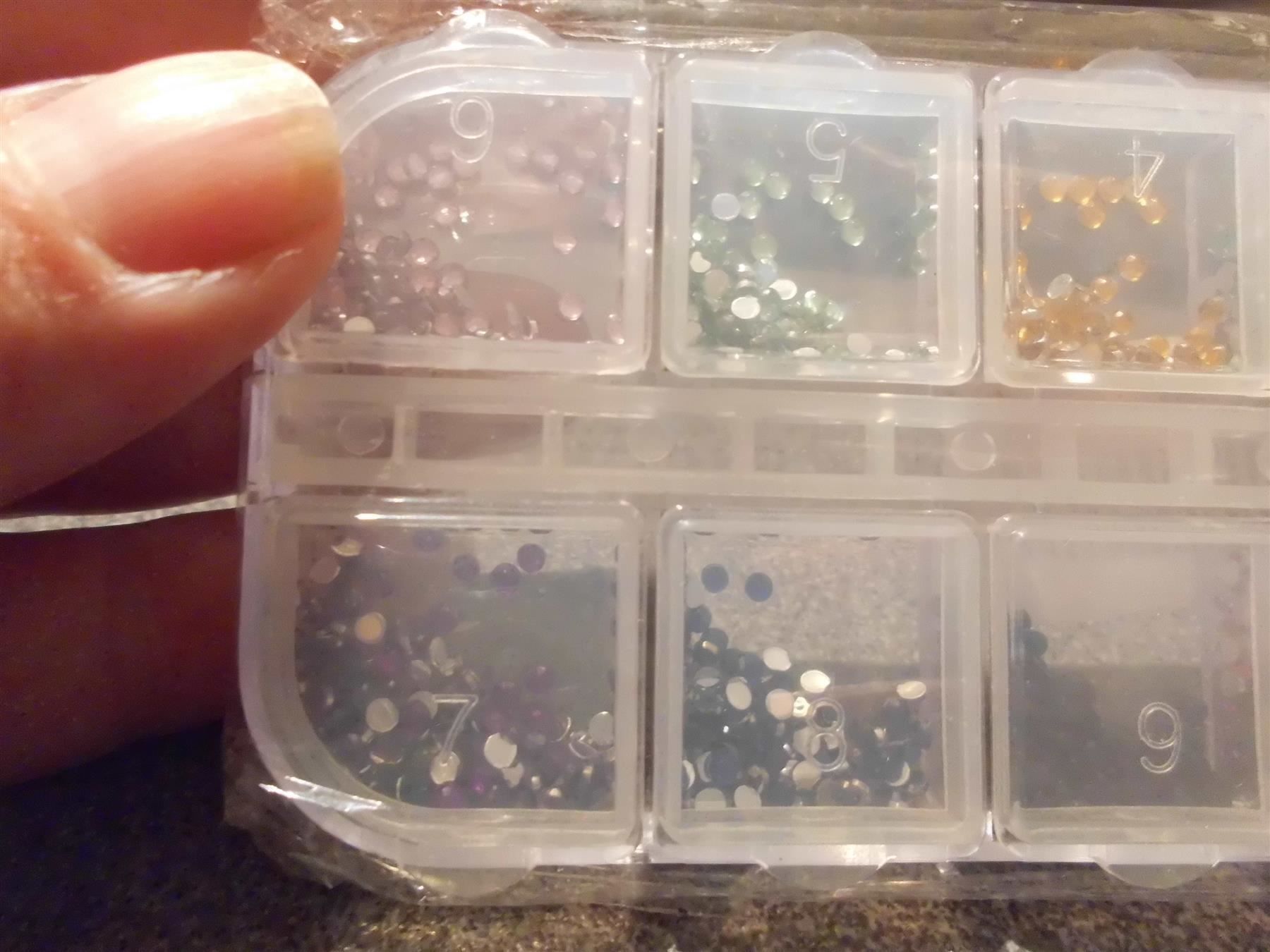 Bastelsets: Glitzersteinchen verschiedene Farben – Neu und originalverpackt aus Zürich von abraxas1291 1