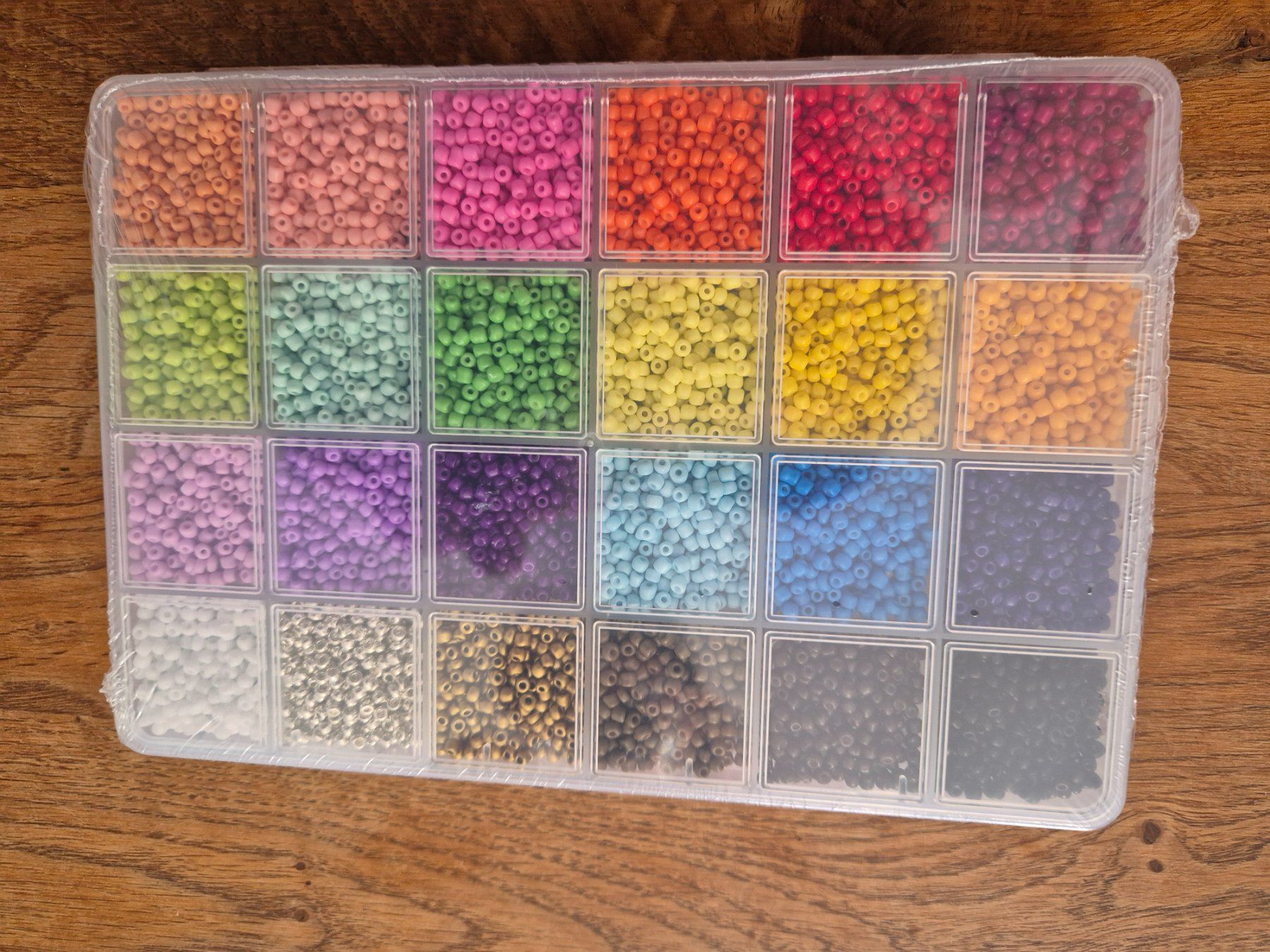 Perlen (unechte): Rocailles Perlen, 24 versch. Farben – Neu und originalverpackt aus Läufelfingen von Netti04 5