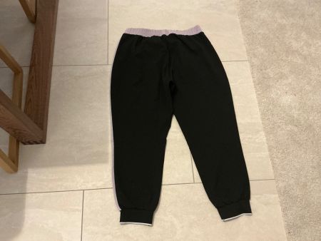 Schwarze Stoffhose mit lila Streifen Gr.XL Zara
