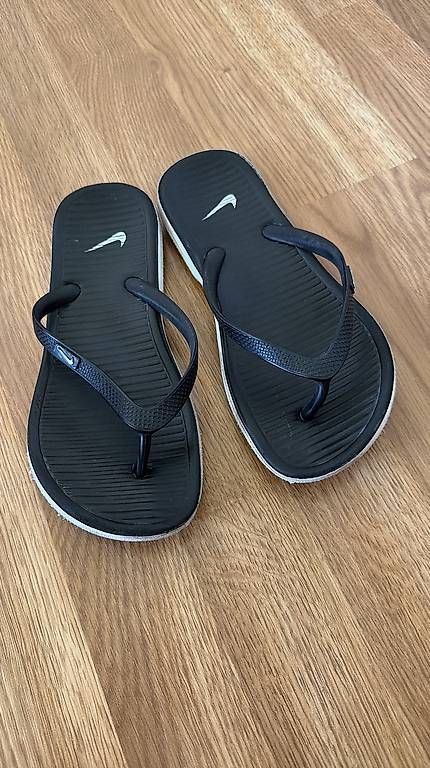 Chaussures femmes: Verschiedene Damen-Schuhe Grösse 36  – D'occasion à Wil SG par mar_w7v7 2