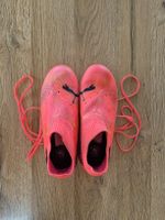 Chaussures de foot Puma Future rose taille 34 très bon état