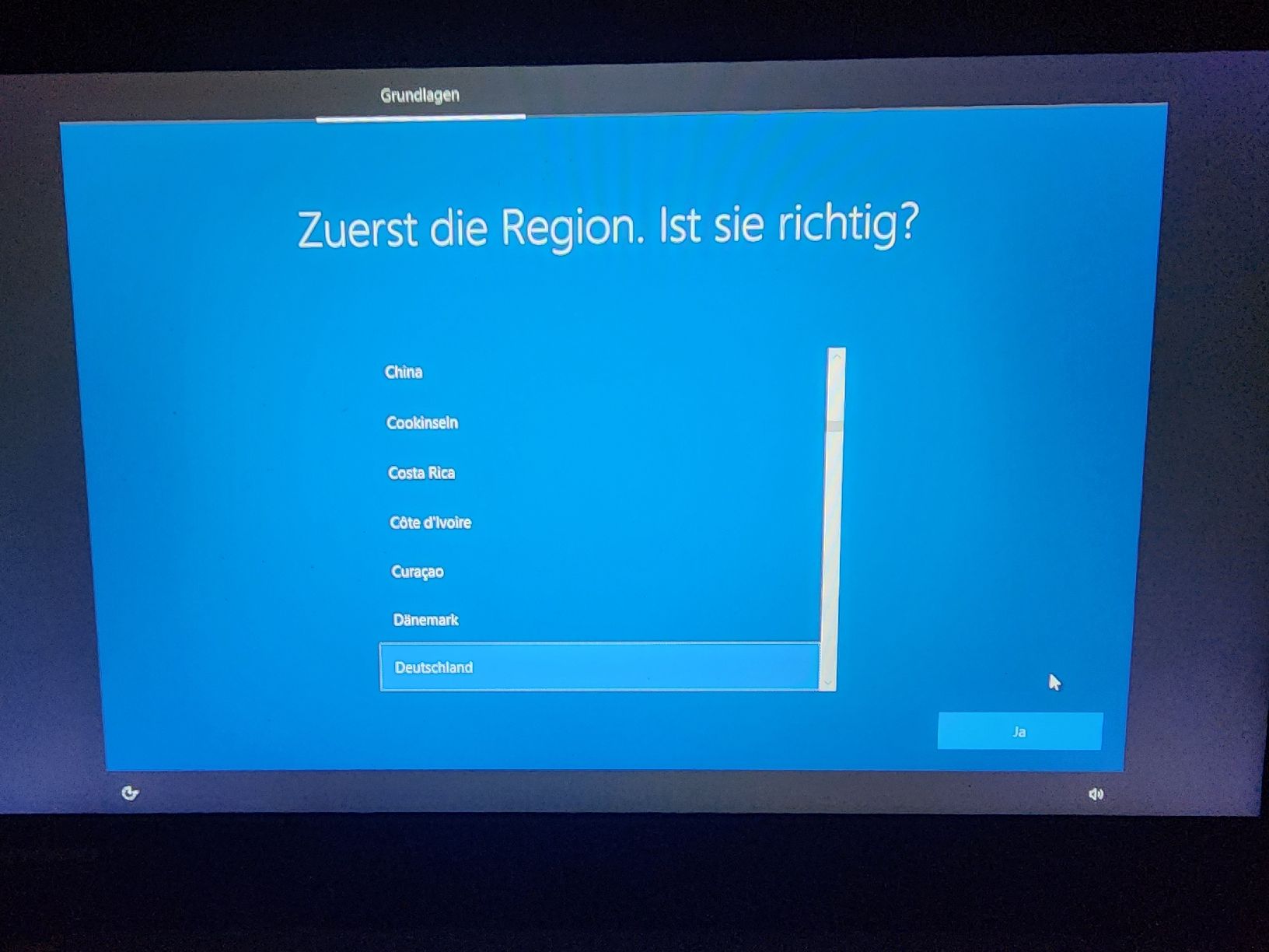 Samsung Dischi rigidi: Samsung SSD 256 Gb  mit Windows 10 Pro – Usato da Domat Ems venduto da Ot5110 9