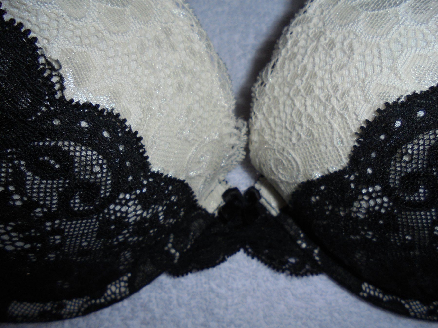 Victoria's Secret Altra biancheria intima: VICTORIA'S SECRET BH 34 DD / 75 E – Usato da Aarau Rohr venduto da PinkSchwein 1