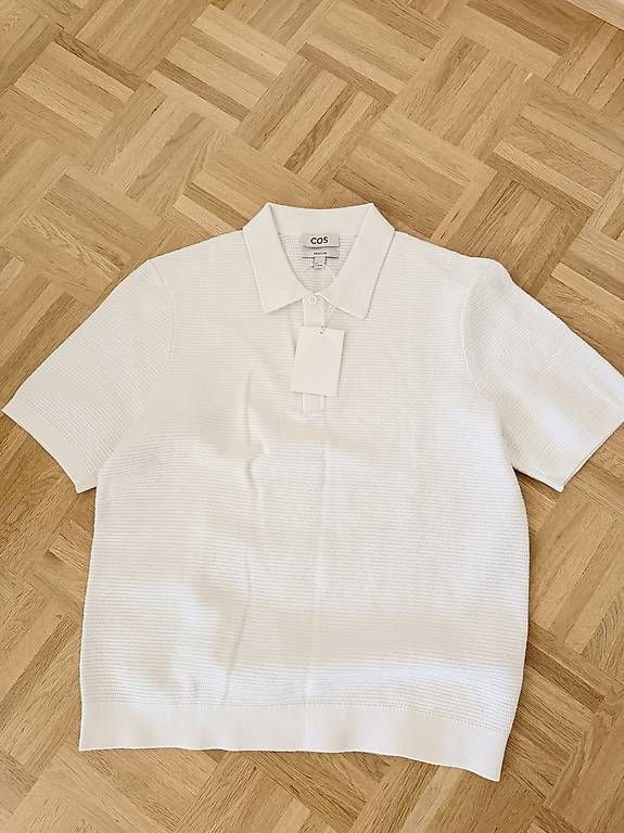 Cos Chemises: COS Polo Hemd – Neuf avec emballage d'origine à Basel par alu_l9s8