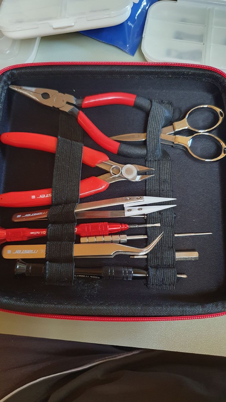 Sonstige Tabakwaren: Coil Master Vapourizing Tool Set mit Zubehör – Neu (gemäss Beschreibung) aus Bolligen von BXB12 5