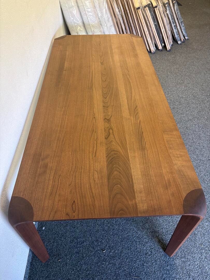 Tavoli: Esstisch FLOW Massivholz Kirsche – Nuovo (secondo la descrizione) da Hagendorn venduto da Wood-Dream 2