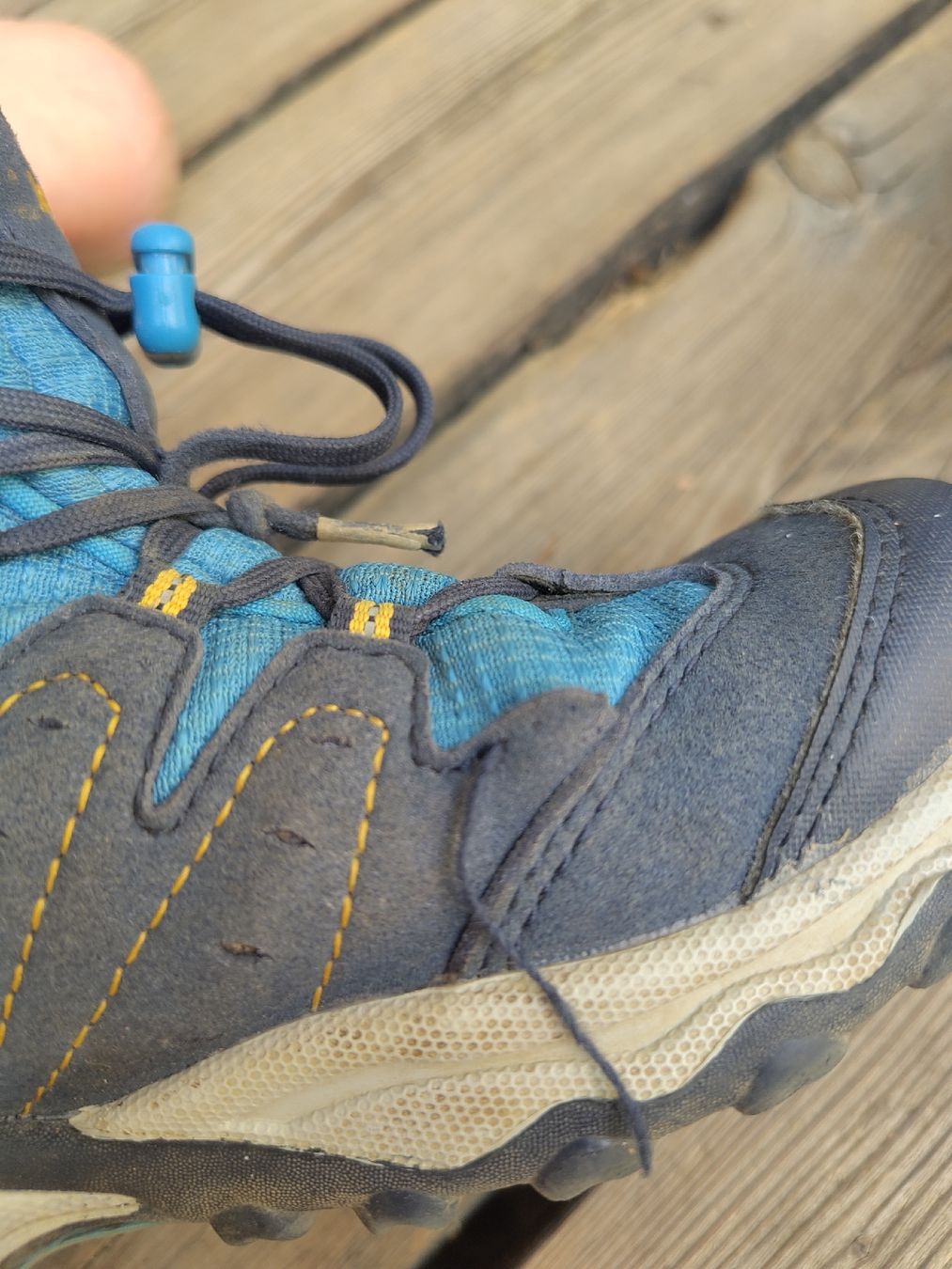Meindl Scarpe per ragazzi: Meindl Kinder Wanderschuhe Gore-Tex Gr 31 gebraucht – Usato da Wabern venduto da c.trachsel 5
