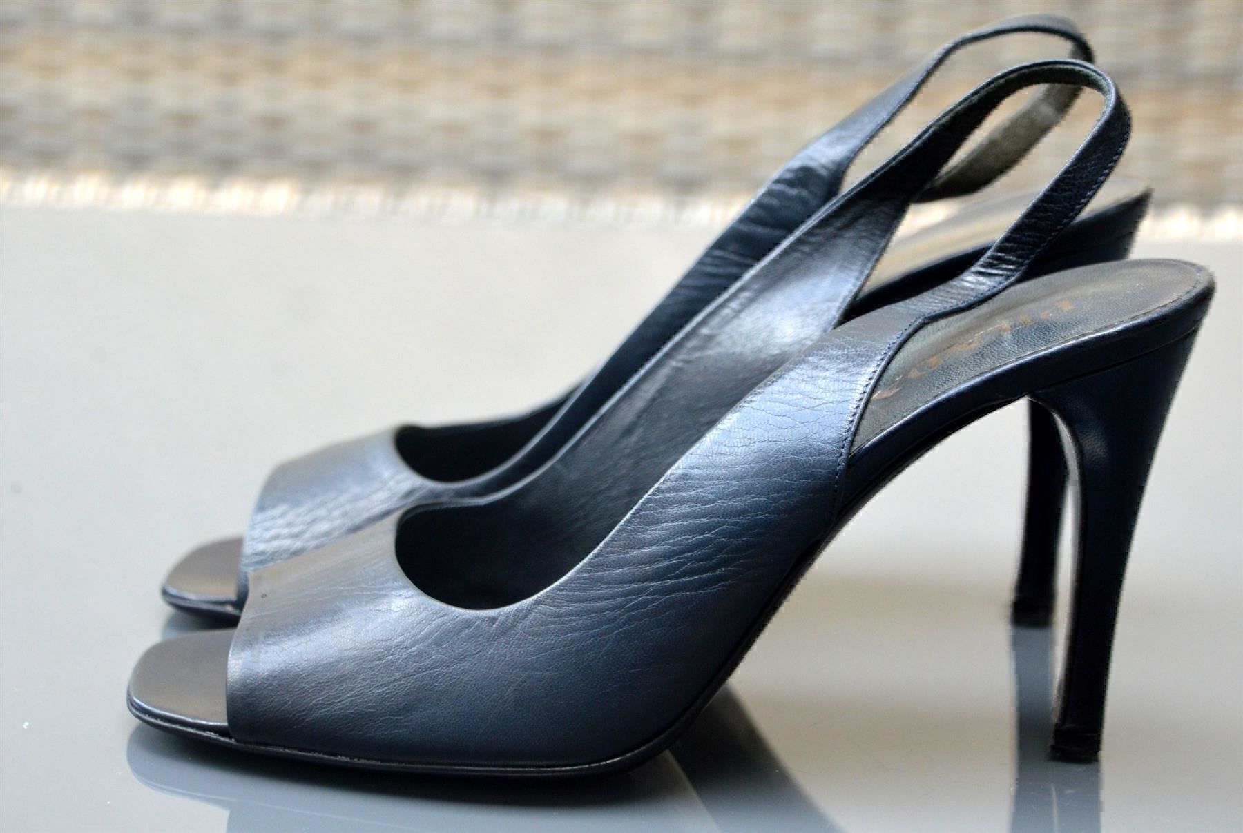Prada Scarpe da donna: Sandaen Sandales PRADA 37,5 – Usato da Collonges venduto da Auganien 4