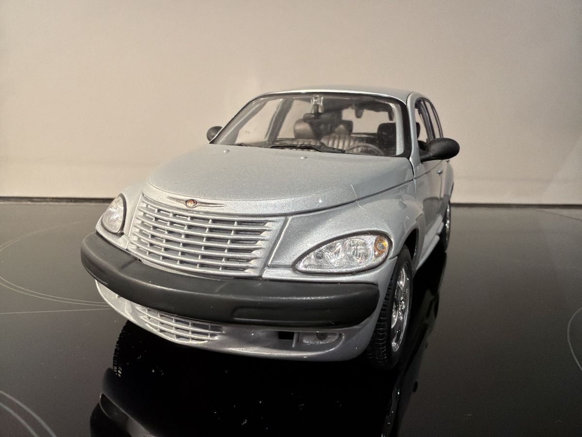 Maisto Modellini d'auto: Chrysler Cruiser - 1/18 - Maisto – Usato da Wolfwil venduto da Rolex1 6