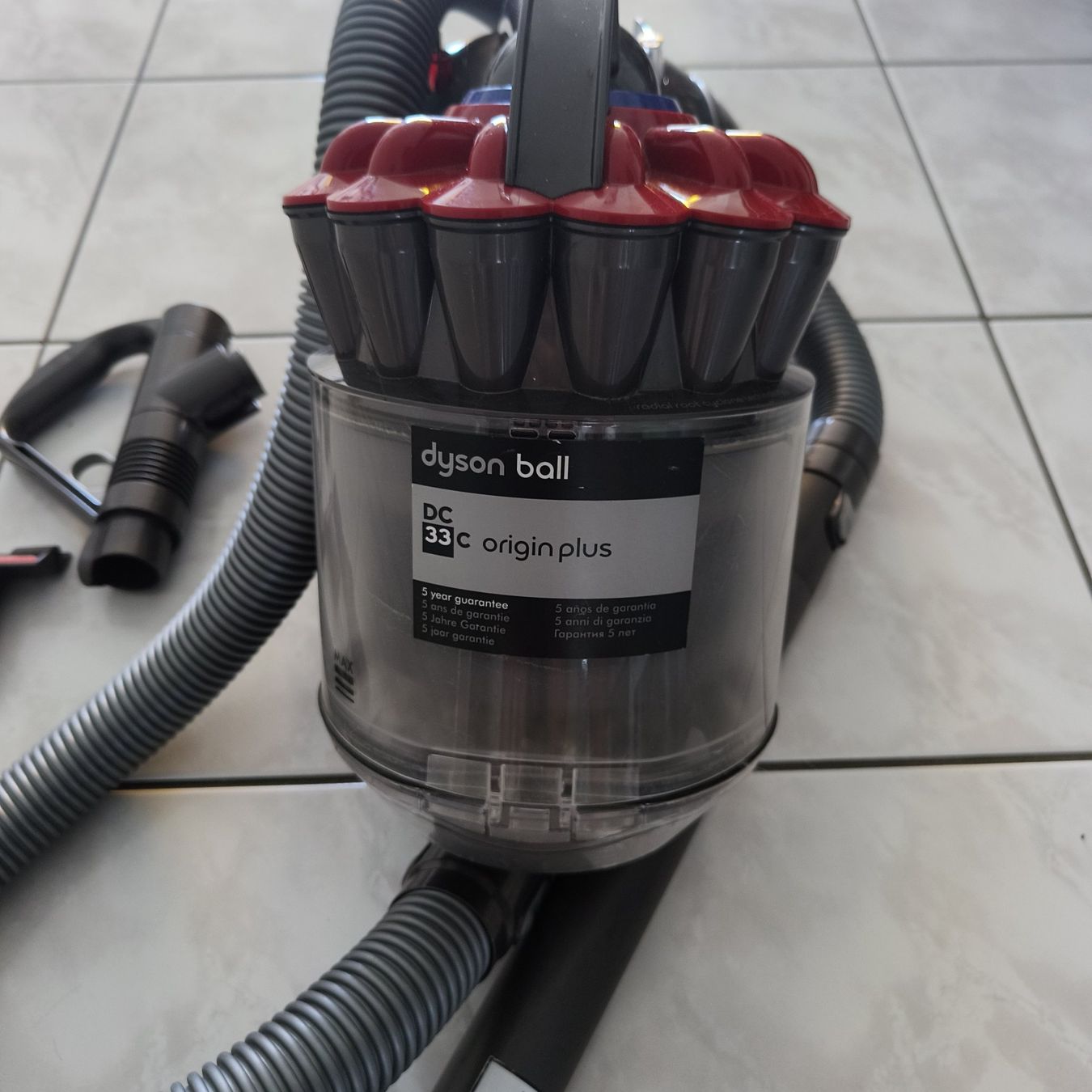 Dyson Aspirapolveri & Accessori: Aspirateur Dyson Ball DC33C Origin Plus accessoires – Usato da Neuchâtel venduto da yba_9xgy 2