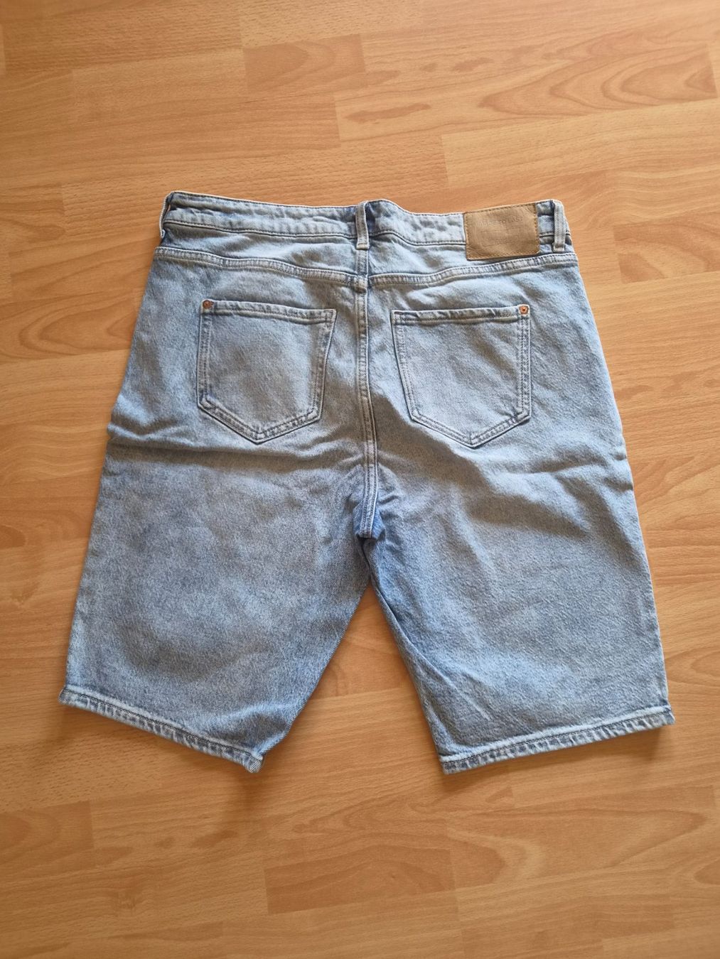 C&A Hosen: C&A Jeans Bermuda hellblau Grösse 42 neuwertig – Gebraucht aus Mumpf von Fabis_Shop 3