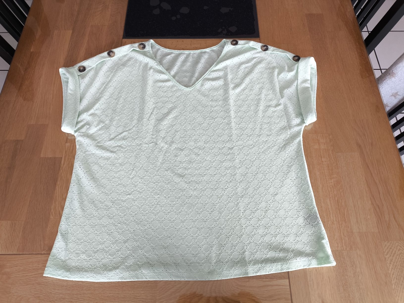 Shein T-shirt: T'Shirt Gr.XL/44 – Nuovo (secondo la descrizione) da Burgdorf venduto da Ropajesi
