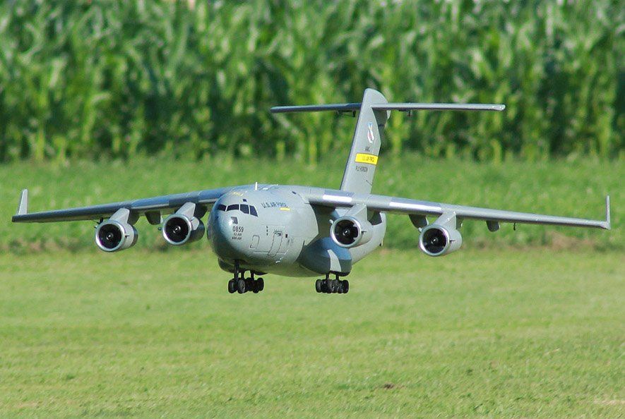 Modellismo RC: C17 Globalmaster 1410mm Spw. mit Heckklappe – Usato da Eschlikon TG venduto da Mitjet 1