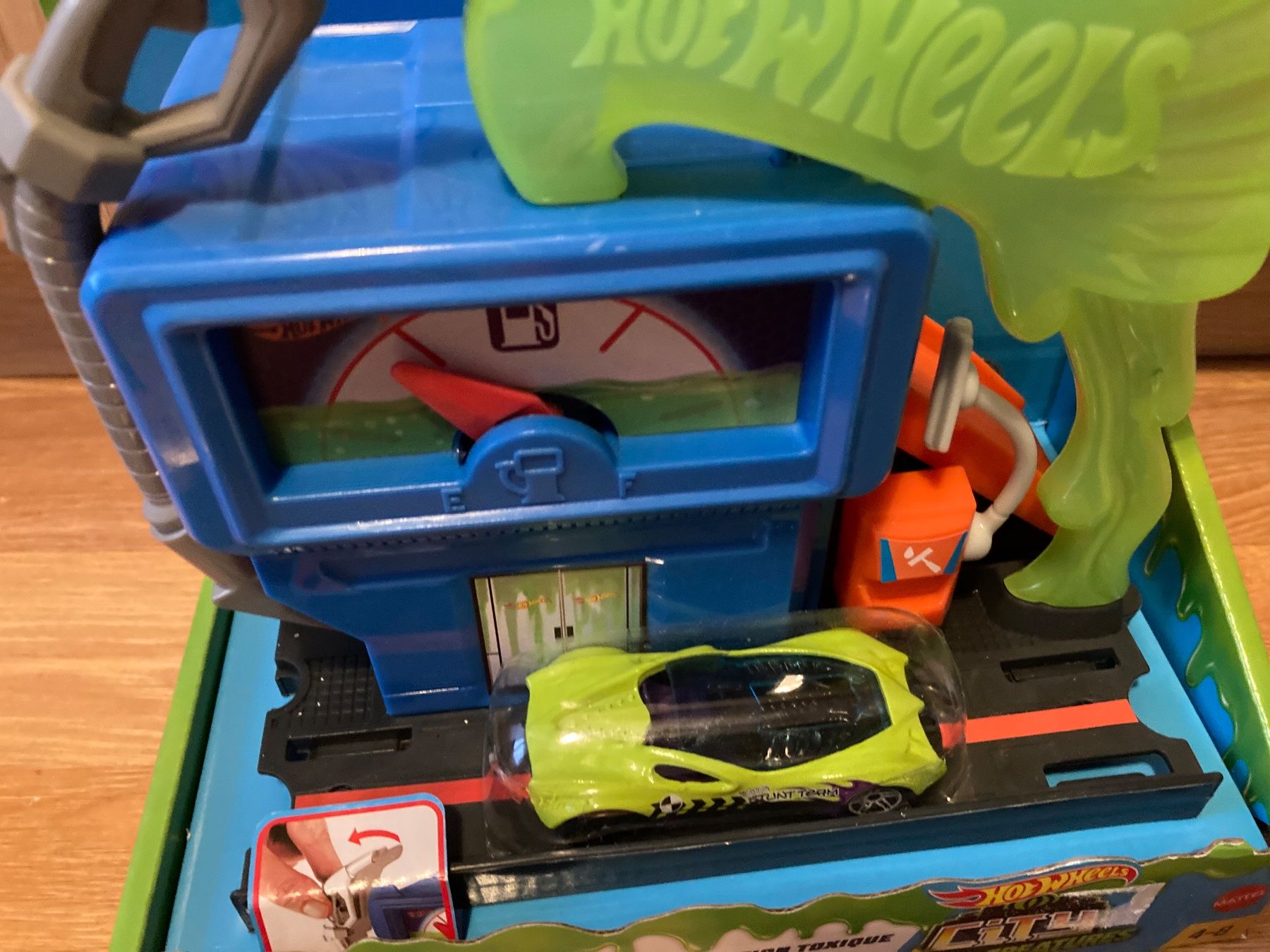 Hot Wheels Giocattoli: Hot Wheels Gift-Tankstellen Shop – Nuovo e nell'imballaggio originale da Emmenbrücke venduto da JJ_89 1