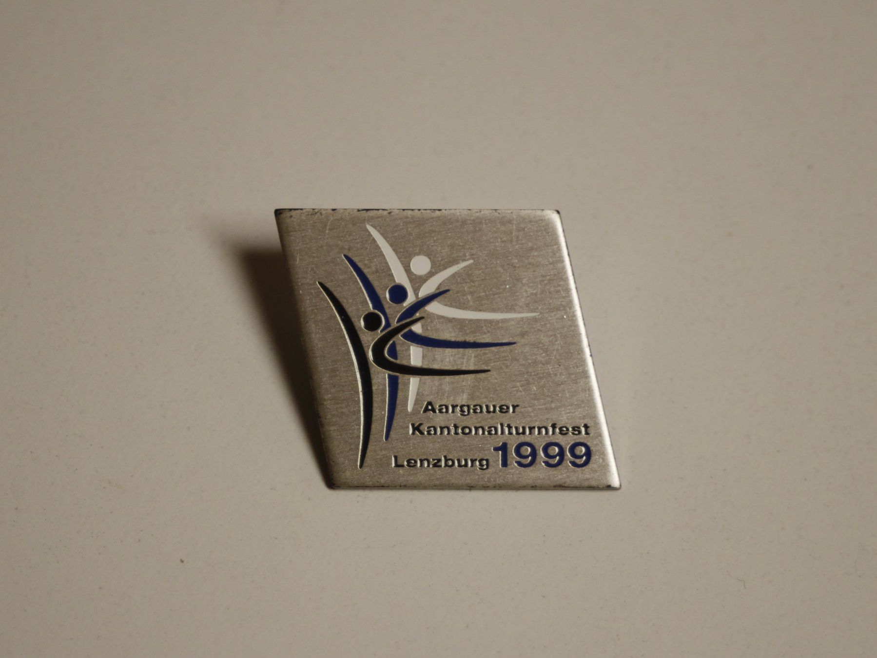 Placchette & Badge: Pin – Usato da Zofingen venduto da dodolino65