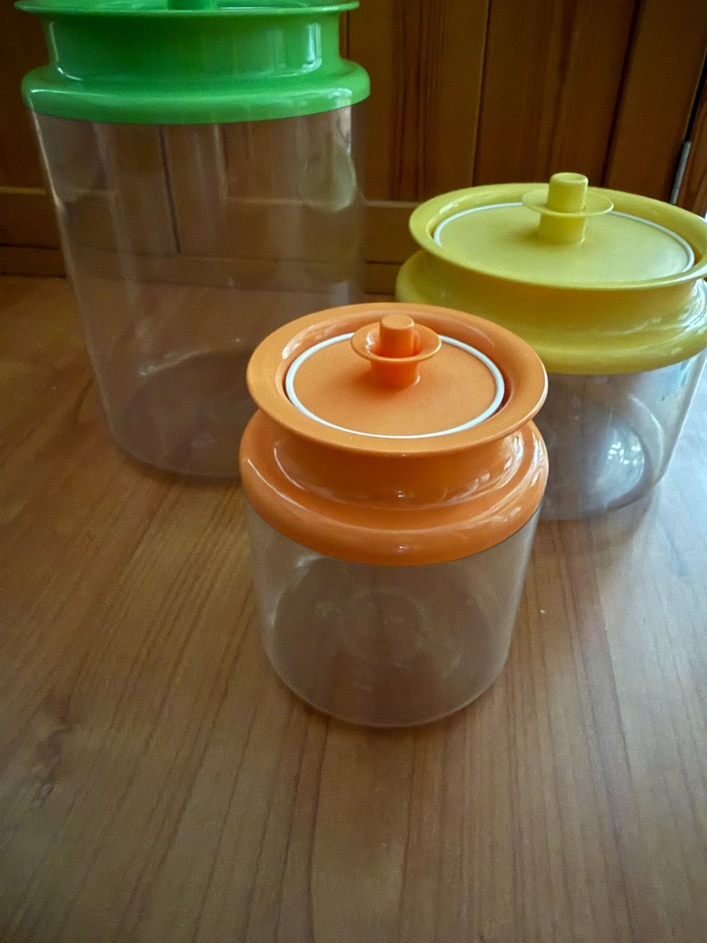 Tupperware Behälter & Ähnliches: Vintage Tupperware Dosen – Gebraucht aus Wängi von squirrelwoman