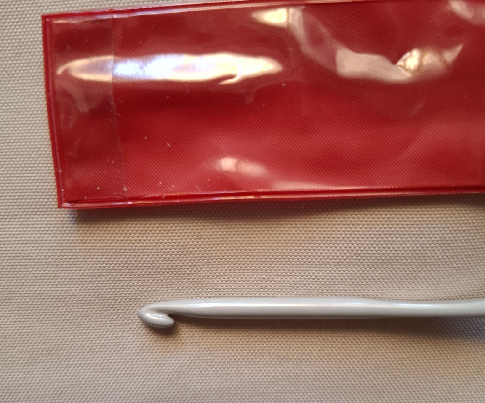 Nadeln: Häkelnadel, Stärke 3,5 mm. – Gebraucht aus Dietikon von Hirschkopf 4