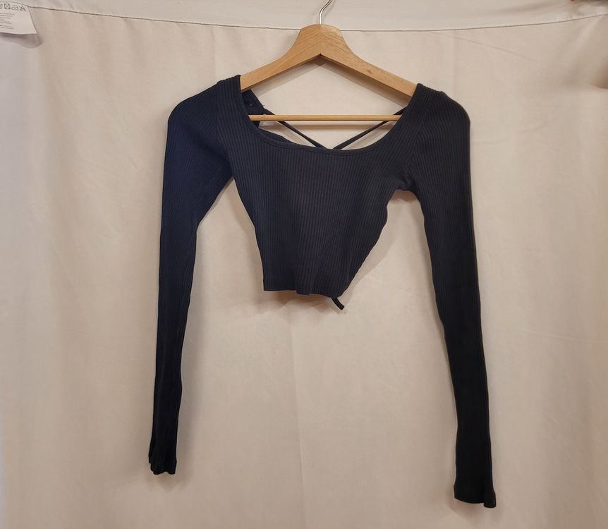 Crop Top Noir à Motifs Boohoo Taille 10 - Manches Longues, Dos Ouvert Et Découpé, Occasion Très Bon état