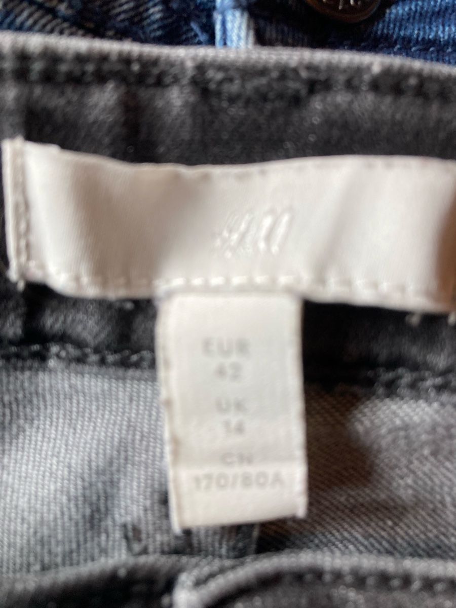 Jeans: 2 mal Shorts Gr. 40-42 – Usato da Mülenen venduto da Rapunzel99 3