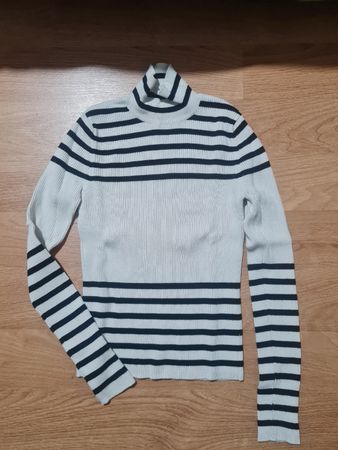Pull ZARA rayé noir et blanc, taille S