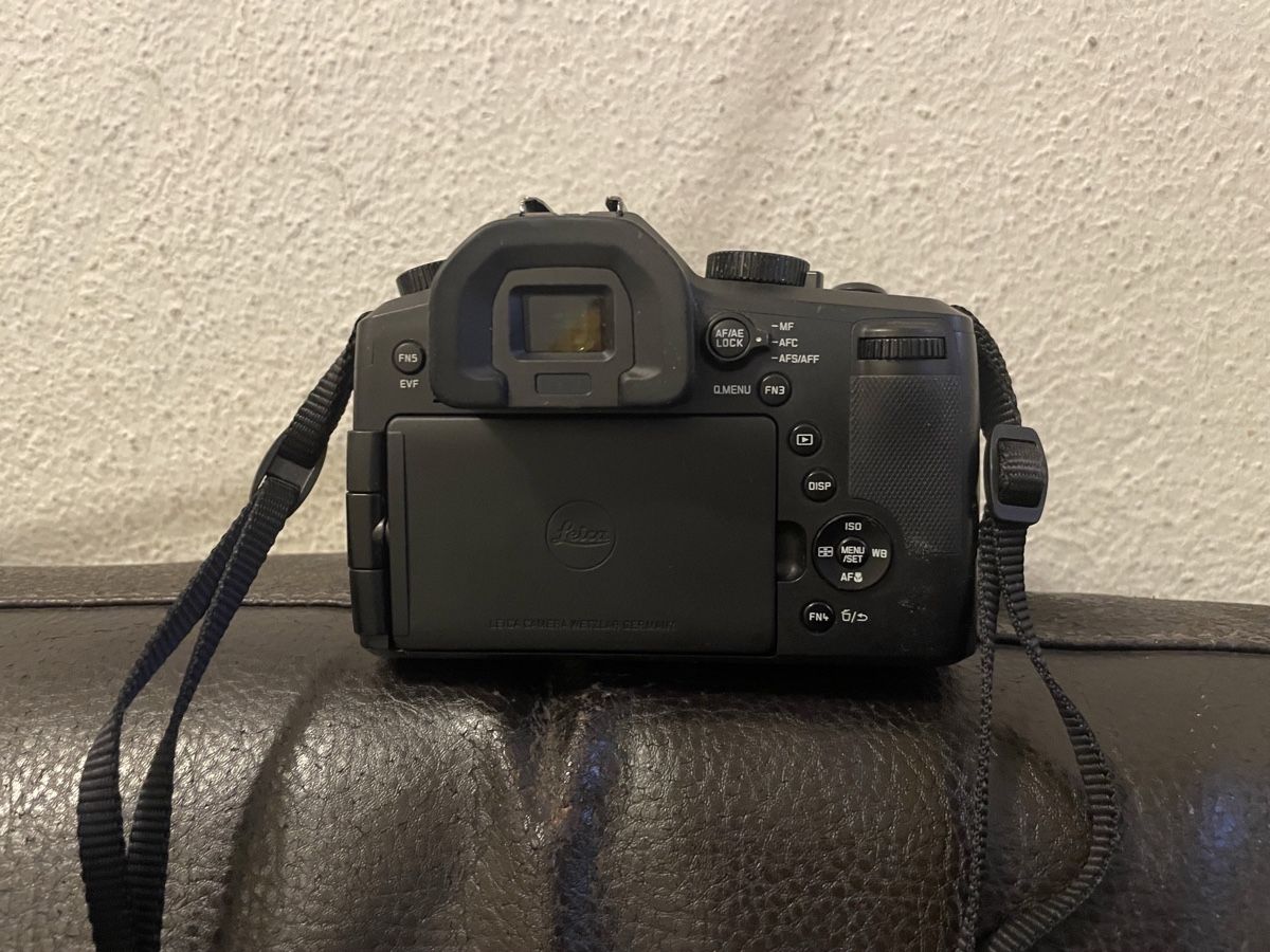 Leica Fotocamera: Leica V Lux Typ 114 – Usato da Zürich venduto da daria_m 1