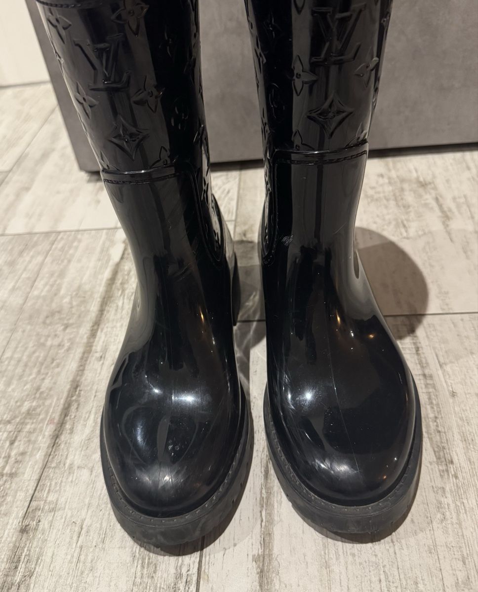 Louis Vuitton Scarpe da donna: Louis Vuitton Drops Regenstiefel – Usato da Birrwil venduto da wata90 7