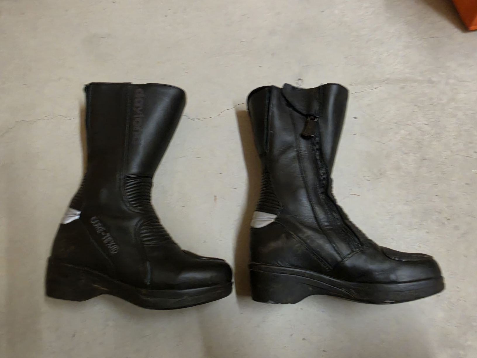 Scarpe da donna: Motorrad Stiefel Marke Daytona  – Usato da Binz venduto da Yevgen