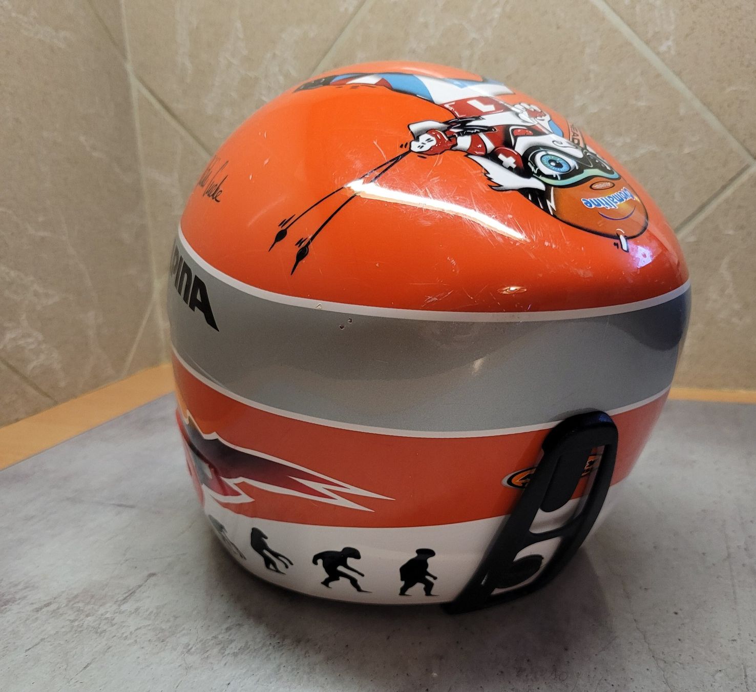 Caschi: Casque de ski déco "Didier Cuche" – Usato da Bevaix venduto da pac_7gyt 2