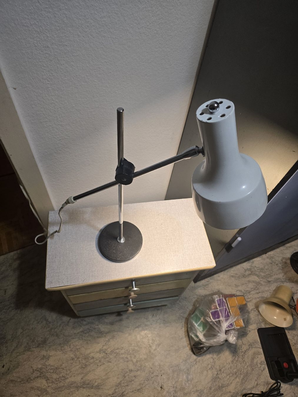 Lampade: 70er Tischlampe – Usato da Biel/Bienne venduto da alexriveros2 5