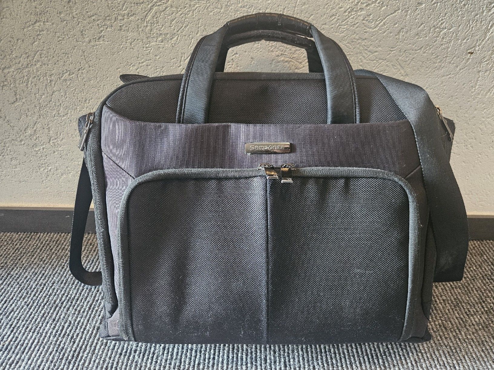 Samsonite Valigie & Borse: Samsonite Business-/Laptoptasche schwarz – Usato da Aarwangen venduto da Kunzdm