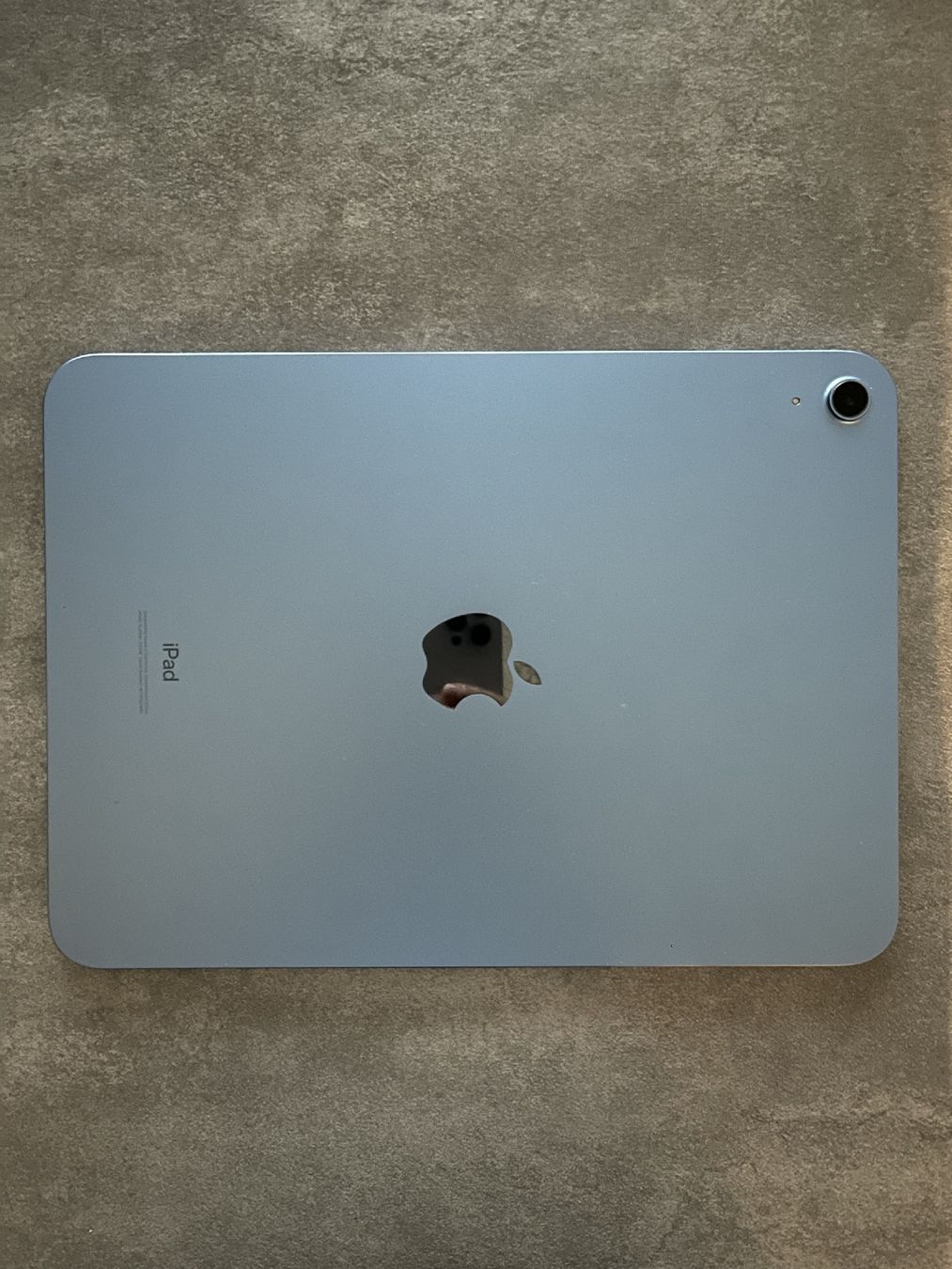 Apple Tablettes PC: Apple iPad 10th Gen 256GB WiFi Blue with Case – D'occasion à Chêne-Bourg par far_6jk6 1