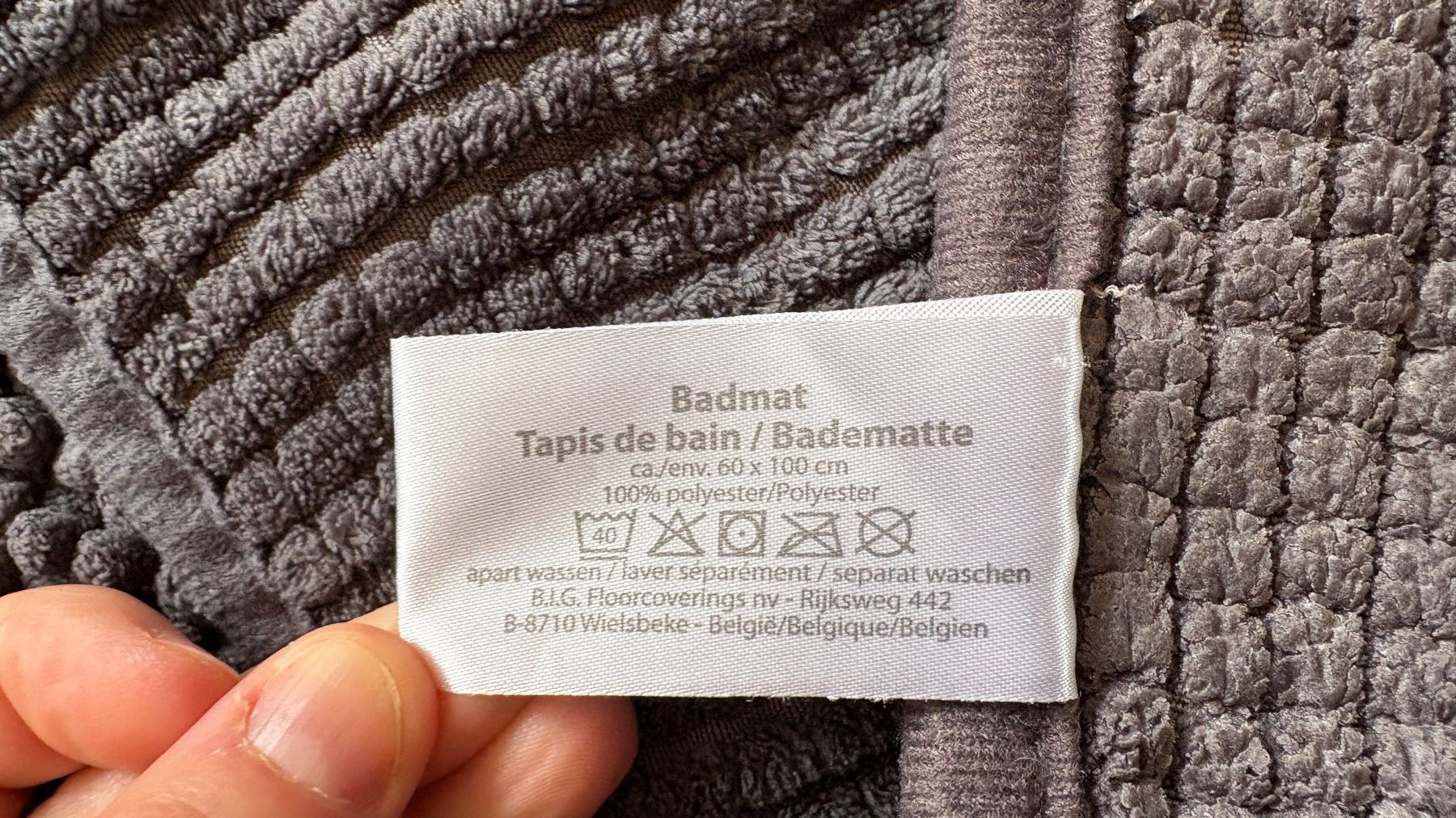 Tappeti: 2 bathmats in chenille dark grey – Nuovo (secondo la descrizione) da Adliswil venduto da fashionholic 4