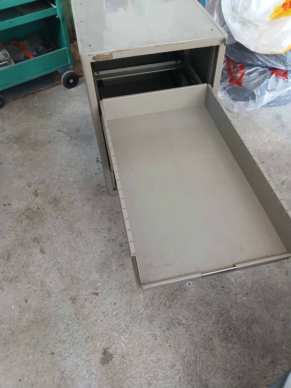 Armadi: Rollschrank Metall grau gebraucht – Usato da Ettenhausen TG venduto da Daniel990 2
