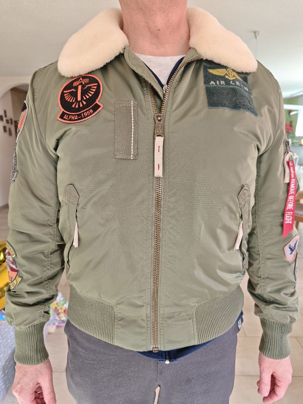 Alpha Industries Giacche: ALPHA INDUSTRIES Men's Injector Iii Patch Bomber Jacket Gr L – Nuovo (secondo la descrizione) da Zollbrück venduto da Turner5 2