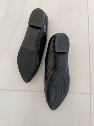 Chanel Damenschuhe: Chanel Ballerinas Schwarz, Gr. 37.5 – Gebraucht aus Hergiswil NW von pol_9dl8 7