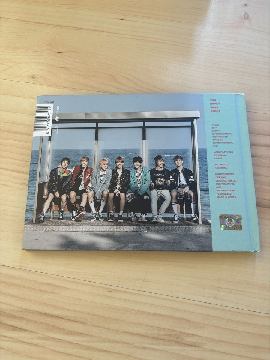 CD: Album BTS You Never Walk Alone  – Nuovo (secondo la descrizione) da Basse-Nendaz venduto da Glassey-celia19 1