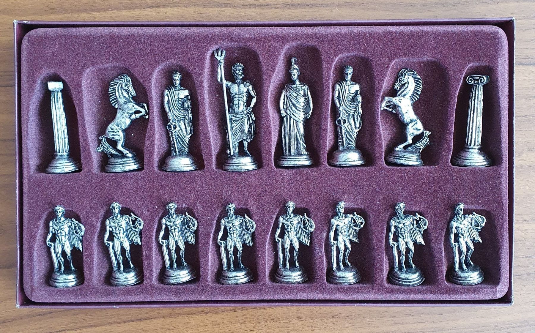 Statuette: Schachfiguren aus Metall "Zeus" – Nuovo (secondo la descrizione) da Fischbach-Göslikon venduto da Rosatt 2