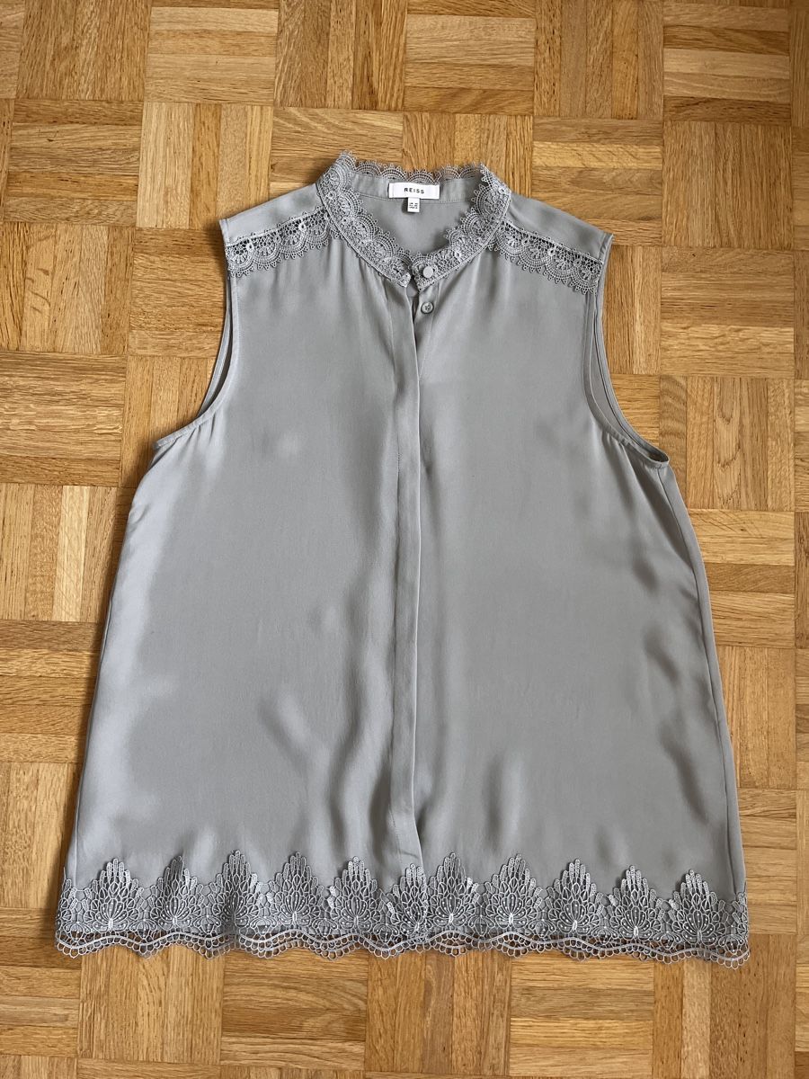 Top: Reiss Seidentop, Gr. 38, grau mit Spitze – Usato da Zürich venduto da Kleanthy 3