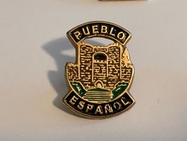 1 Pin Pueblo Espanol