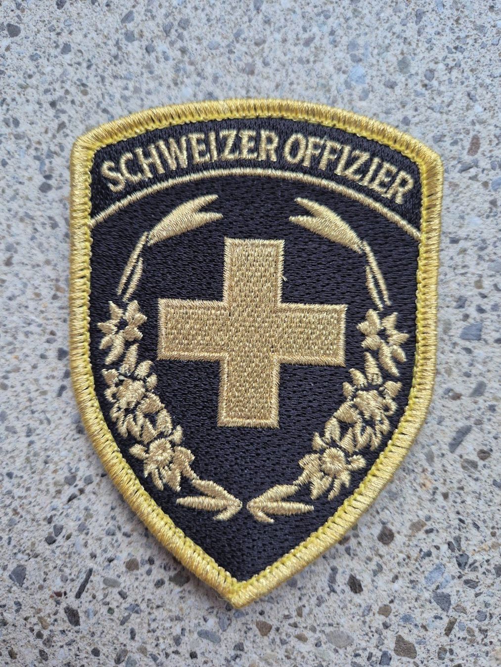 Schweizer Armee Placchette & Badge: Spez Badge Schweizer Offizier mit klett *** – Nuovo e nell'imballaggio originale da Riedholz venduto da fr_sIruP