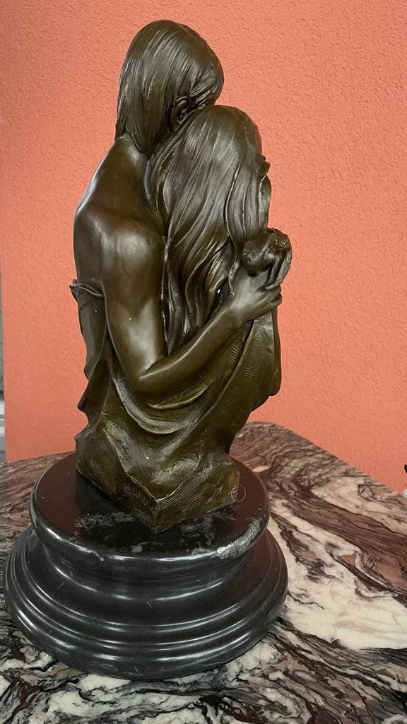 Skulpturen & Statuen: Bronzefigur Paar mit Kind Massiv 11kg – Gebraucht aus Lengnau BE von Steinbock. 2