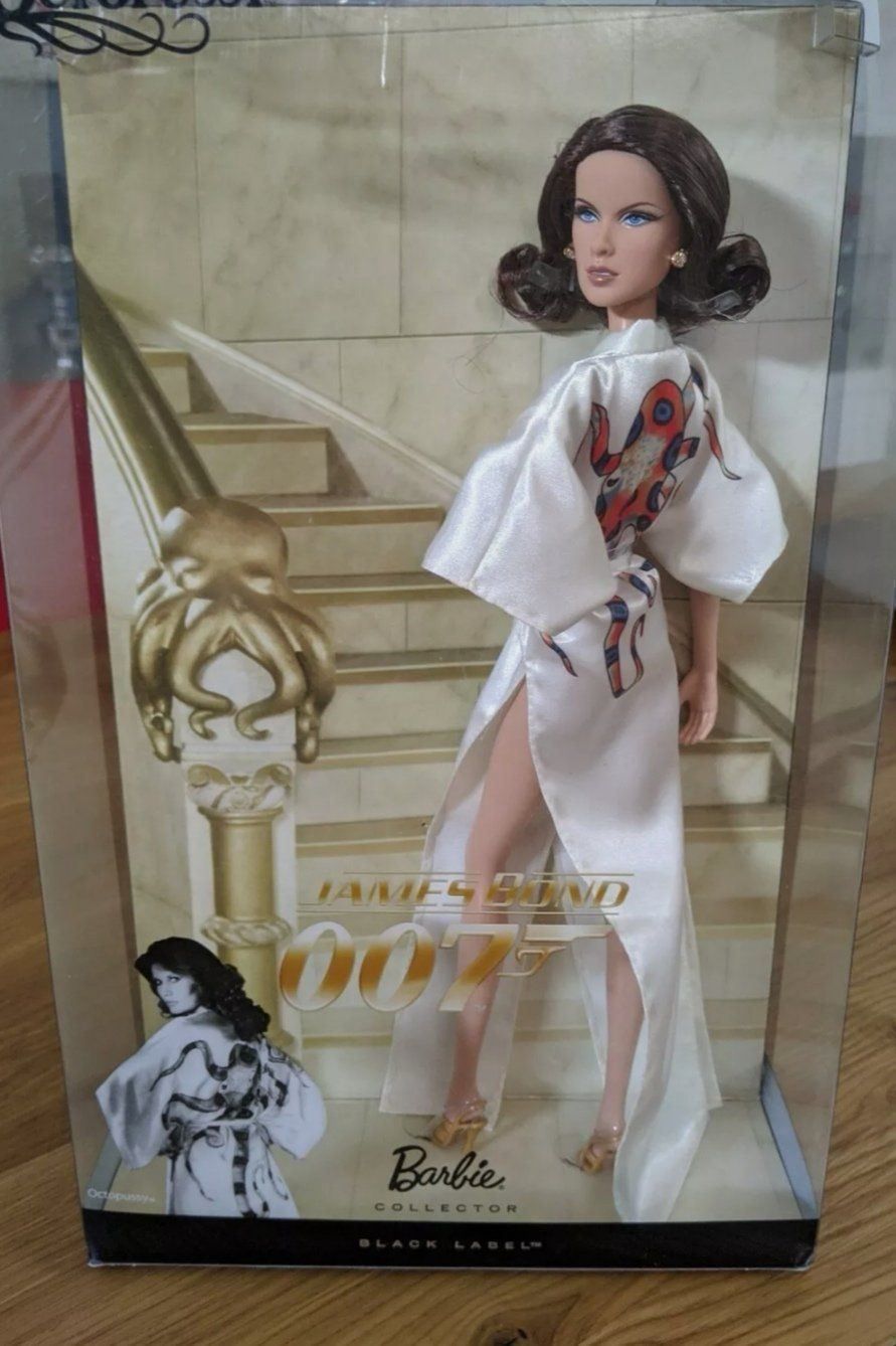 Puppen: Barbie Collector Black Label Octopussy – Neu und originalverpackt aus Niederbipp von kevintifu20